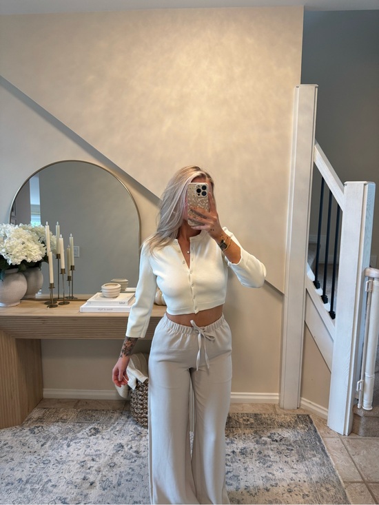 SKIMS Tops - Skims 3/4 sleeve cropped cardigan